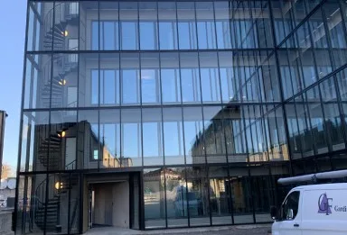 Snickare utfört av Borås/Tranemo Glas & Aluminium AB i Nittorp
